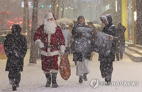 외국인도 신용카드 찍고 대중교통 이용…단계적 전국 도입 논의