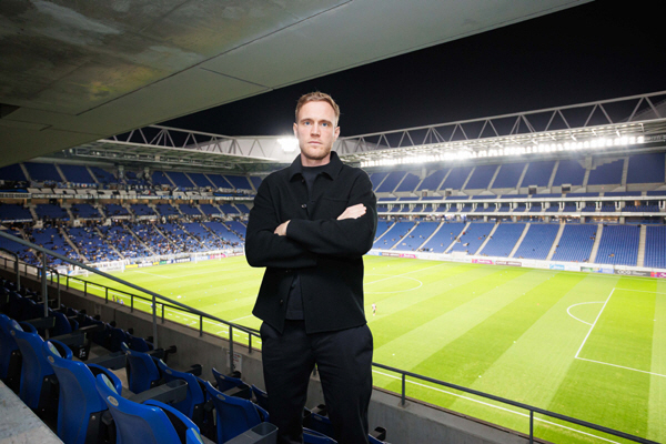 [공식발표]"J리그는 韓 감독에 관심없다" 명문 감바 오사카, 88년생 …