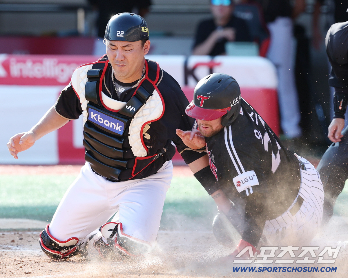 '분위기 심상치 않다' 미아 위기, FA 시장 왜 10일 넘게 멈췄나