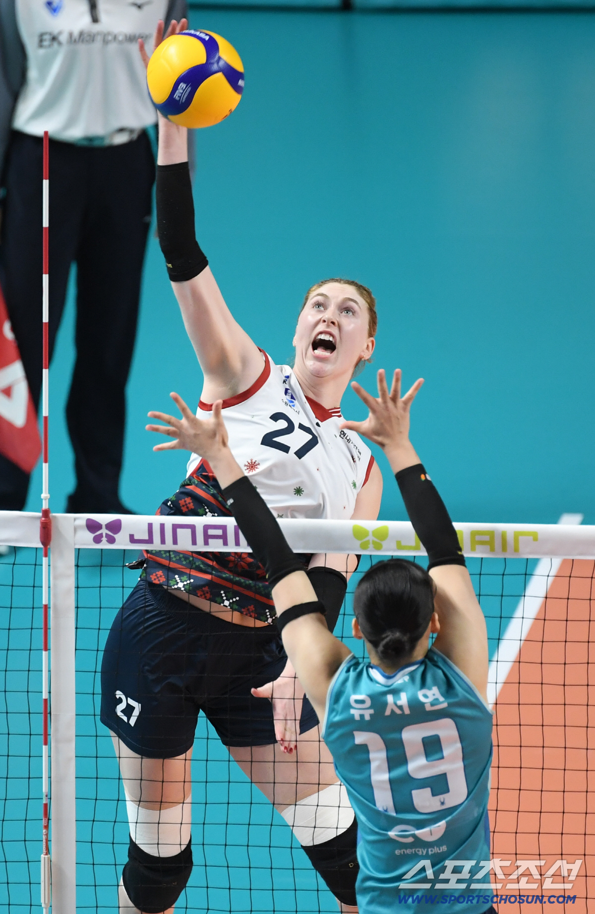 '클래스는 영원하다' 밝은 표정으로 코트 누비는 김희진, 현대건설 복덩이…