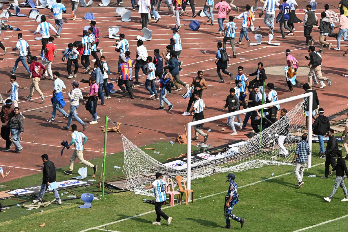 "메시 보려고 내 결혼식도 패싱했다" 'GOAT 10분 구경값 30만원'…