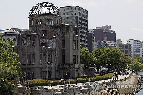 "전쟁은 안돼"…日히로시마 고교생들 19년째 '원폭 그림전'