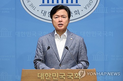 與 "내란수사 전반전 끝, 2차특검으로"…국힘 "野탄압 표적특검"