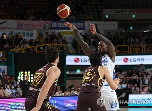 전 농구 국가대표 라건아, KCC와 세금 부담 놓고 소송전