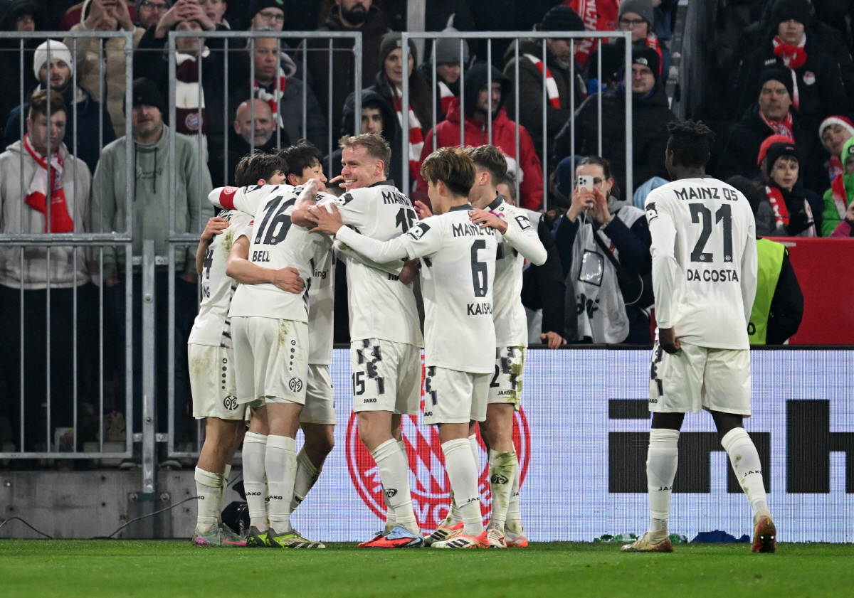 [분데스 리뷰]"전설 손흥민도 못 이룬 대업적" '헤더 장인' 이재성, …