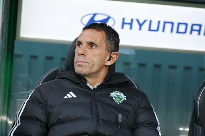 '전북 사임' 포옛 감독 "월드컵 참가팀 수 확대 반대, 모두에게 불공평"