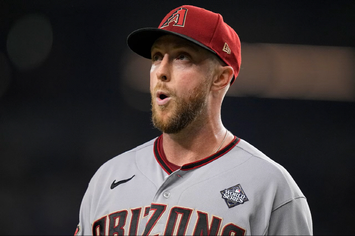 '한국 떠나 1181억 잭팟' 류현진 뛰어넘는다…"최악의 선발투수" 혹평 뒤집고 드라마 썼다