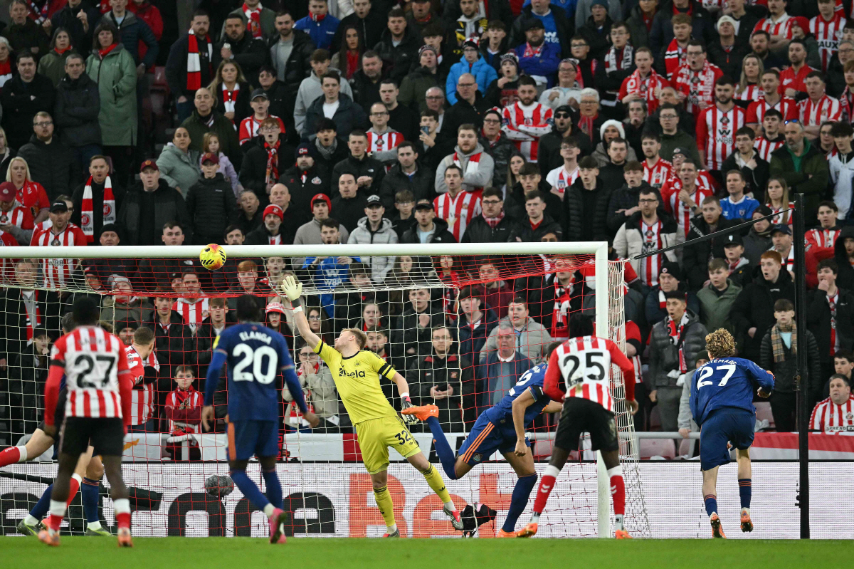 "더비는 어떻게든 이겨야" '죽어도 선덜랜드' 또 감격→감동→환희, 뉴캐…