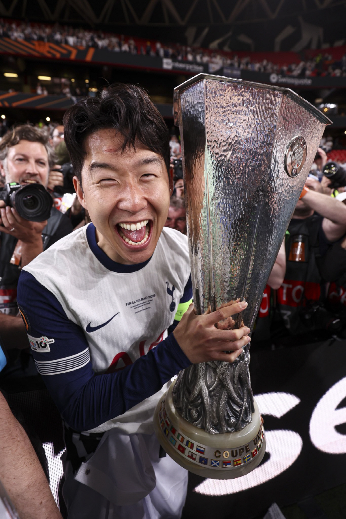 '거봐 손흥민이 본체라니까' 캡틴 떠나니 와르르→존슨까지 매각 '영입 후…