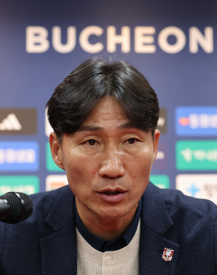 [현장인터뷰]'K리그1 생존경쟁' 이영민 부천 감독 "스쿼드 구성 신중…심혈을 기울여야 한다"
