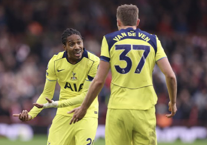 "감독실로 따라와!" 프랭크 '오피셜' 공식발표, 대놓고 감독 무시→분노…