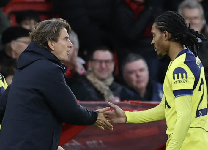 "감독실로 따라와!" 프랭크 '오피셜' 공식발표, 대놓고 감독 무시→분노…