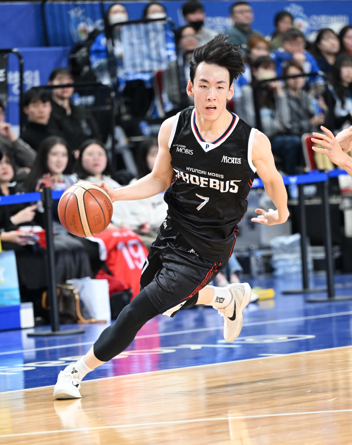 서명진 25득점X'루키즈' 최강민→김건하 펄펄…현대모비스, 한국가스공사 …