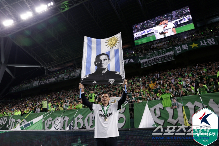 "유행은 돌아오는 거야" 2025년 K리그 전술 트렌드, 두 팀 중 한 …