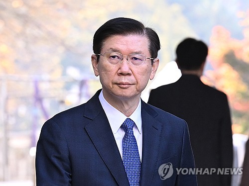 '尹체포방해·비화폰 삭제' 박종준 前경호처장 재판 내달 시작