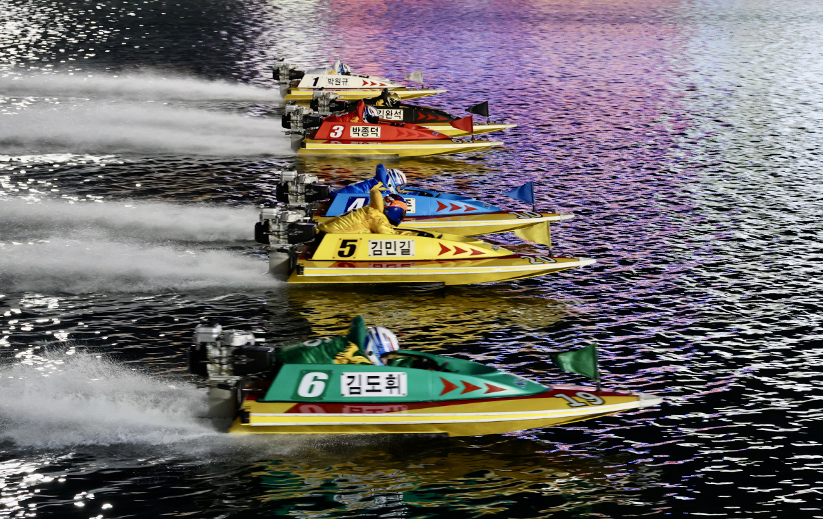 경정 '신성' 탄생…13기 김도휘, 2025 그랑프리 제패 감격