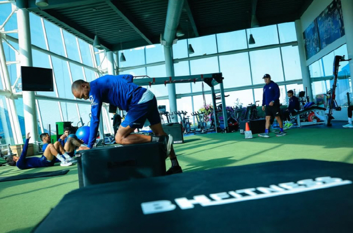 "흥민이형, 2480m 고지대 괜찮겠어?" 속속 드러나는 홍명보호 캠프 …