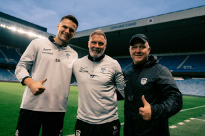 [공식발표]오현규 초비상! 손흥민 키운 '친한파' 감독 경질→팀 내 입지 '안갯속'…월드컵 앞두고 갑작스런 변화 큰 부담