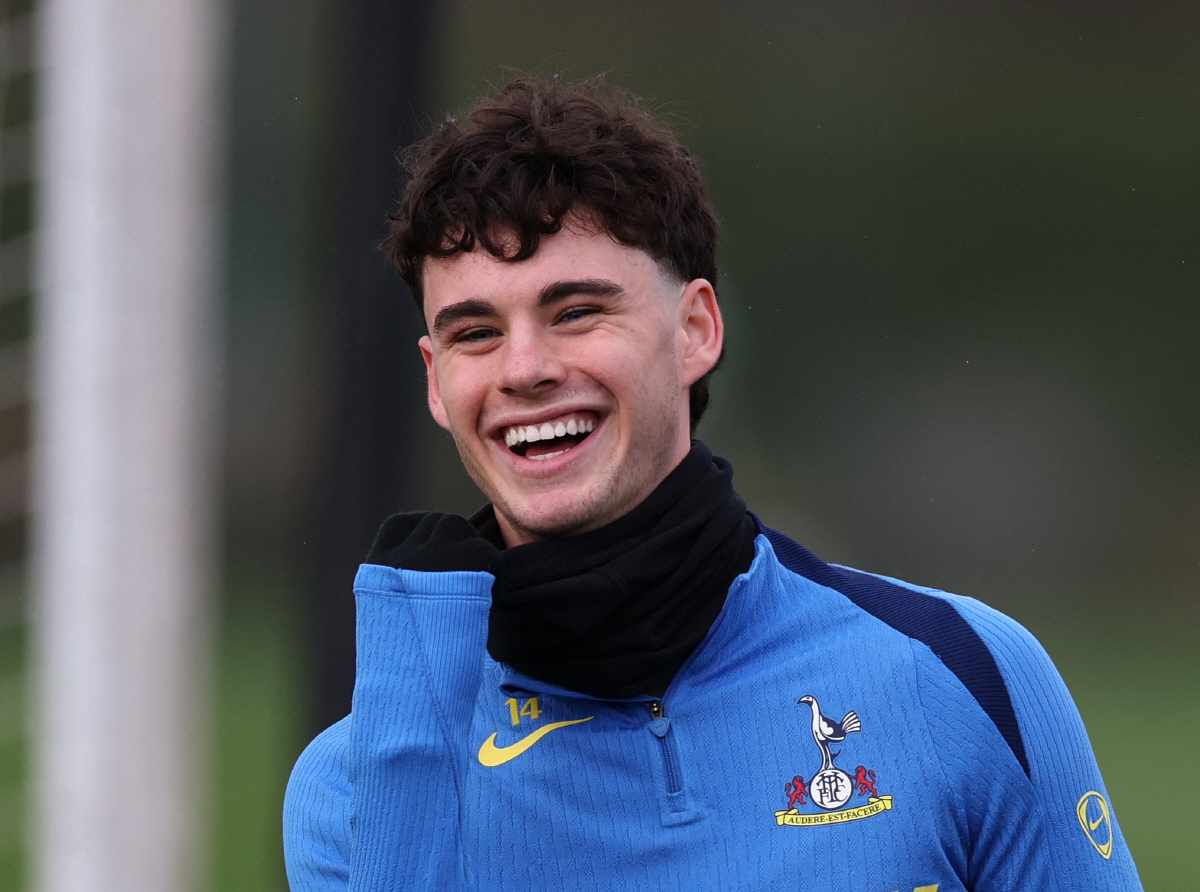 "뼛속까지 비겁한 선수들" 극대노, 토트넘 10년 손흥민 도대체 어떤 삶…