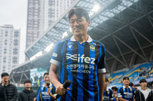'캡틴과 함께 K리그1으로' 인천, 이명주와 연장 계약 체결...