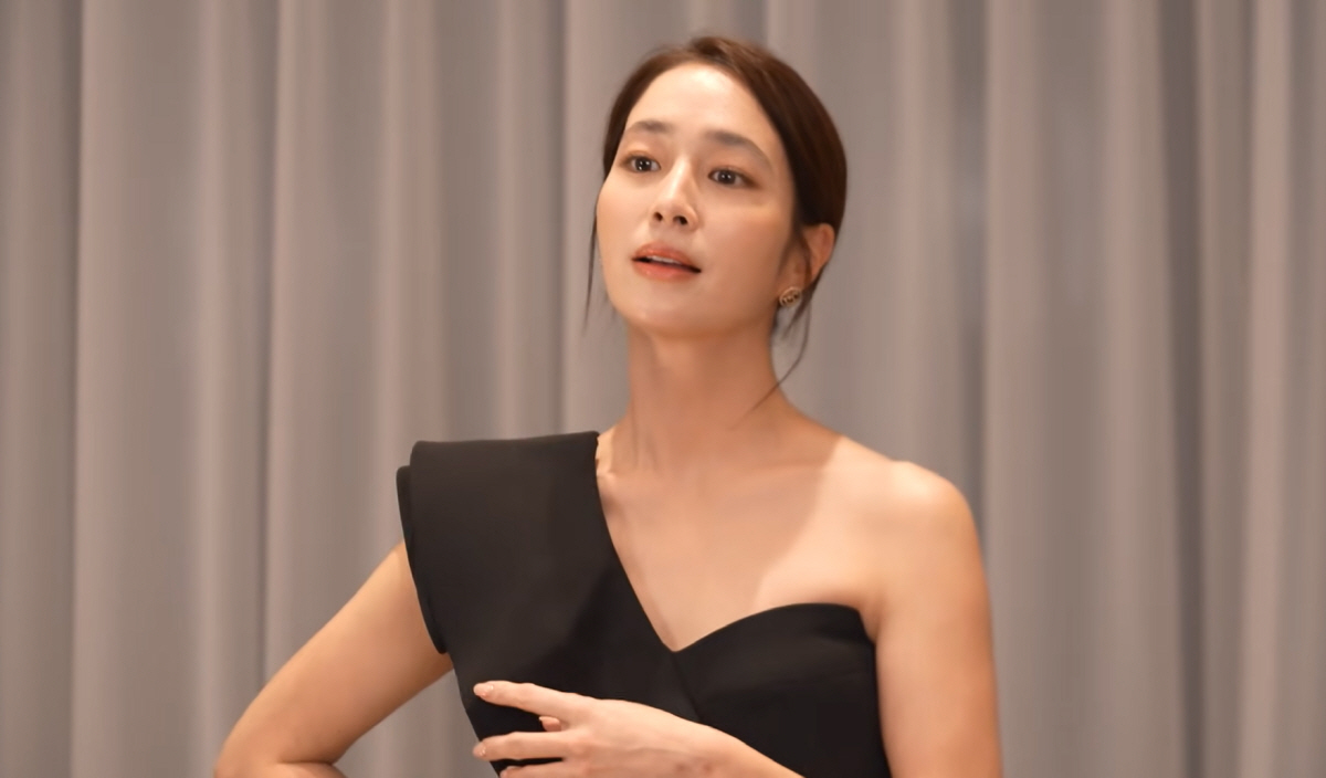 '애둘맘'이 이렇게 예쁠 일?'…이민정 '연예대상 MC' 드레스 빨리 골…