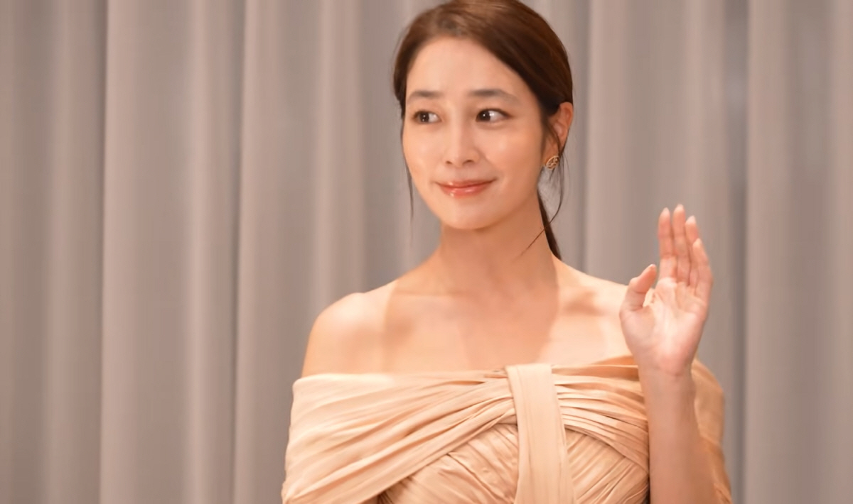 '애둘맘'이 이렇게 예쁠 일?'…이민정 '연예대상 MC' 드레스 빨리 골…