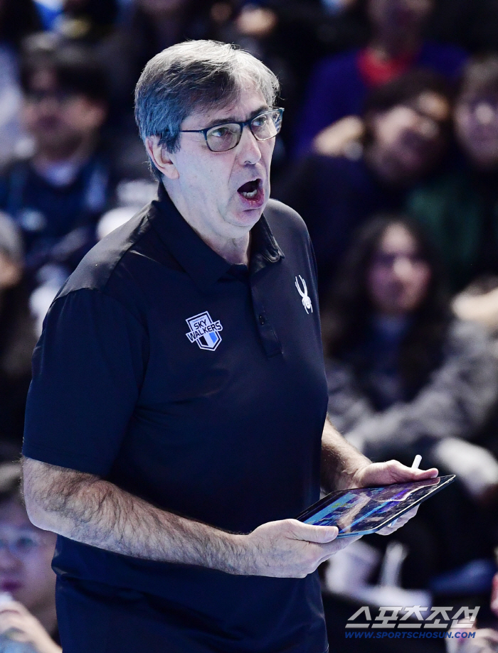 주전 세터 복귀, 그러나 통한의 셧아웃 패배 "완전체라 기대했는데…"