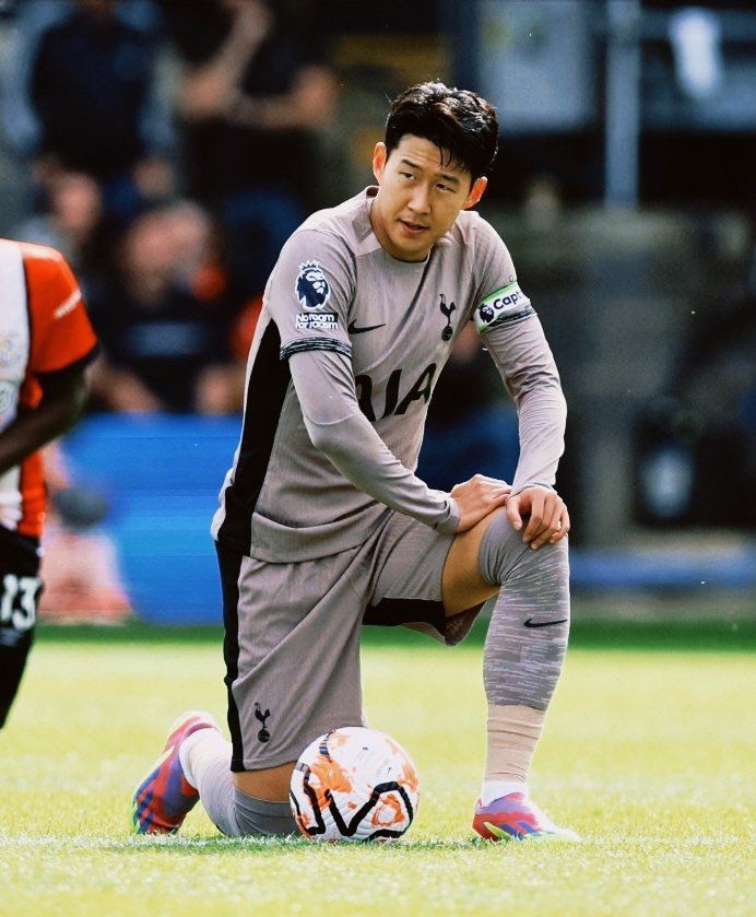 충격 고백! '손흥민 시절' 선수가 감독에 전술 가르쳐…'결승전 극단적 …