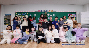 [학교체육, 대한민국 미래를 바꾼다]③'세계어' 체육으로 소통하는 문흥초, 교실 문 연 선생님의 용기가 만든 기적