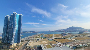 부산 북항재개발 로비 브로커, 징역 2년 6개월 확정