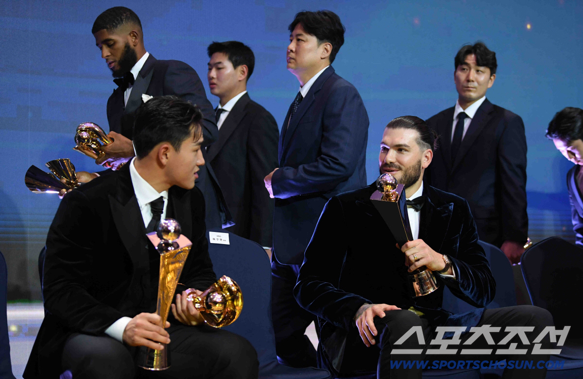 대충격 고백! 폰세, 日시절 왕따 폭로 → "정말 괴로웠다. 가장 어두운…