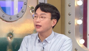 '저속노화' 정희원, 前연구원 스토킹 고소 