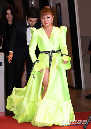 박나래 전 남친, 경찰 고발 당했다…