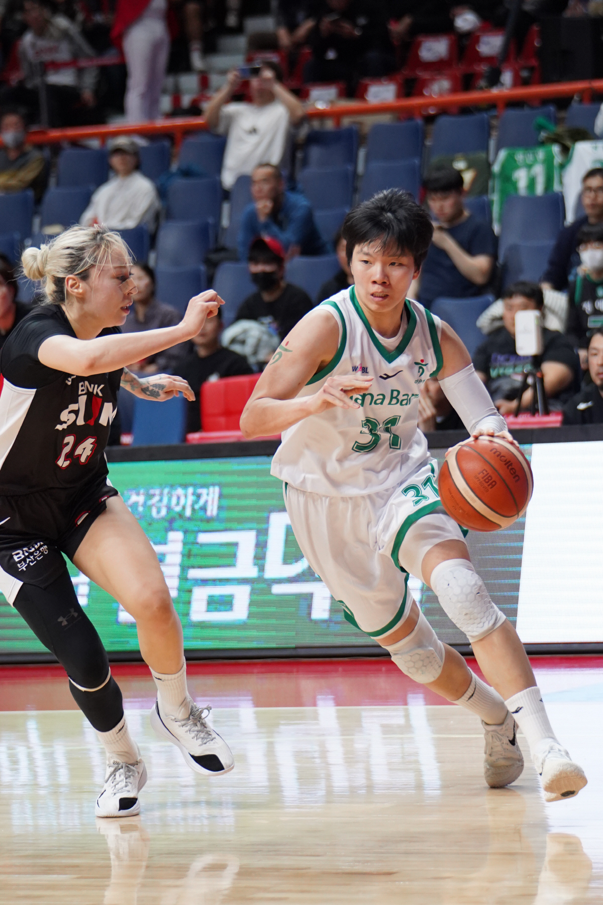 '진안 24득점→김소니아 부상 투혼' 부산 BNK, '진안 더블더블' 부…