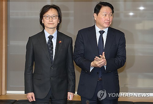 최태원 만난 주병기…"공정거래 형벌, 경제 제재로 전환할 것"(종합)