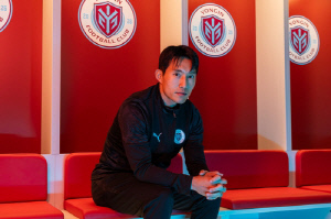 용인FC, 베테랑 MF 신진호 영입…