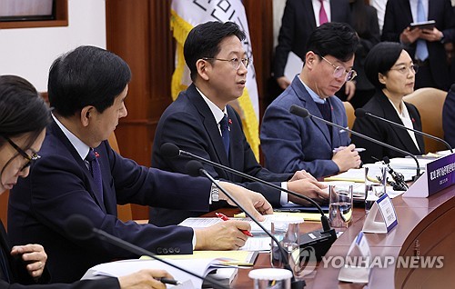 국산 NPU로 엔비디아 벽 넘는다…"공공이 첫 구매자 역할"(종합)