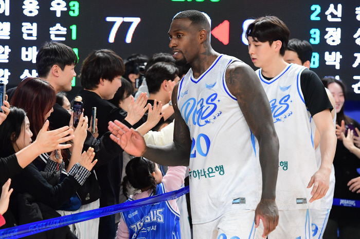 '라건아 분쟁 사태' KBL 책임론 비판 확산…KCC, 재정위 신청+방관했던 KBL '제역할 하나'