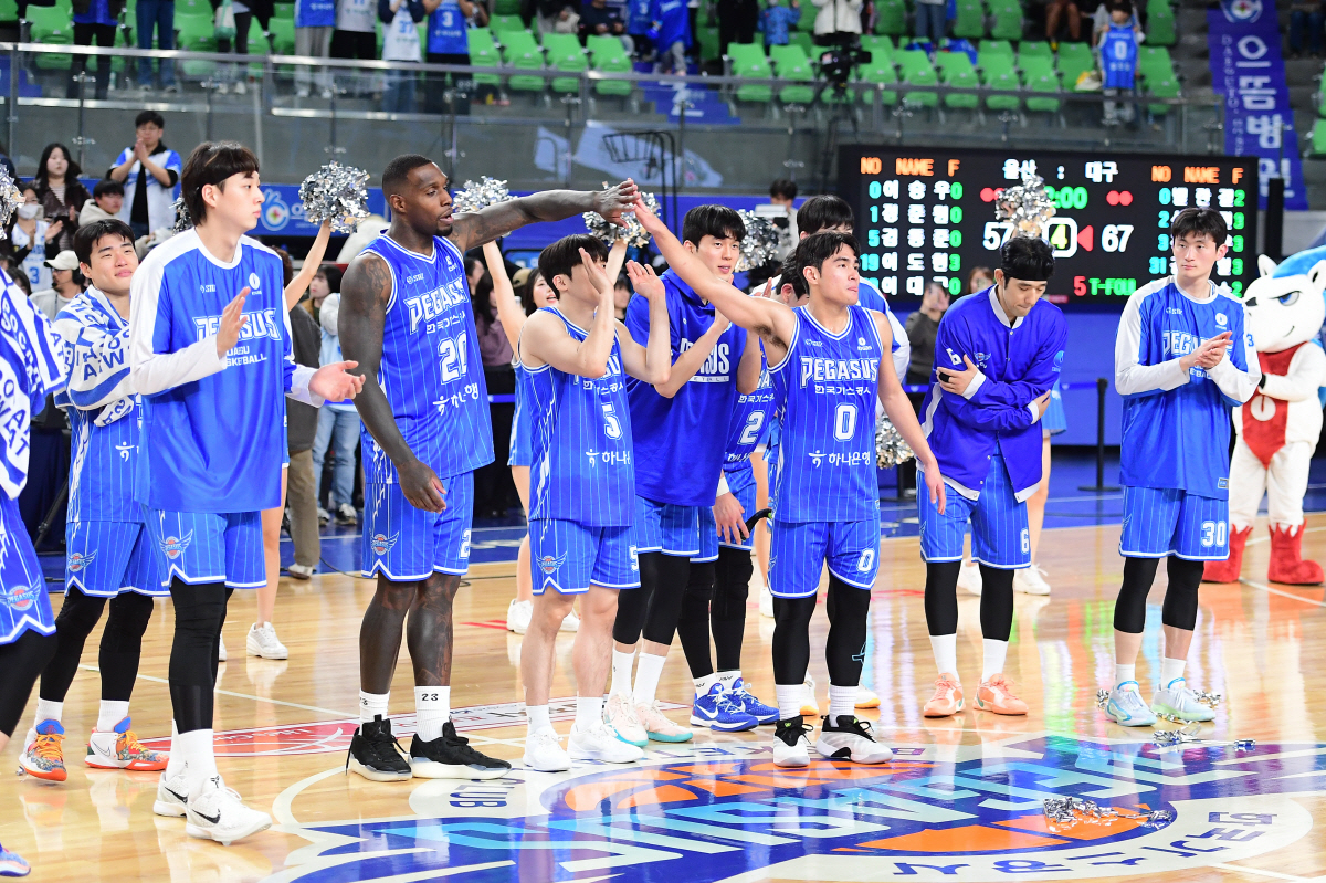 '라건아 분쟁 사태' KBL 책임론 비판 확산…KCC, 재정위 신청+방관…