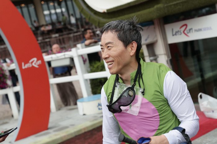 '아듀! 경마 대통령!' 한국 경마 38년 전설, 위대한 여정 마무리…박태종 기수 21일 마지막 기승