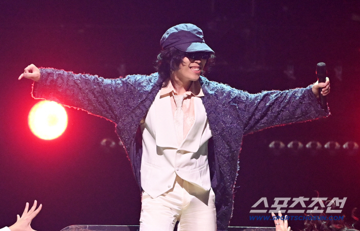 [공식] "하고 싶은 거 다 해"…보법 다른 이찬혁, 단편영화 '더 스노우위시맨' 출연→음악 도전