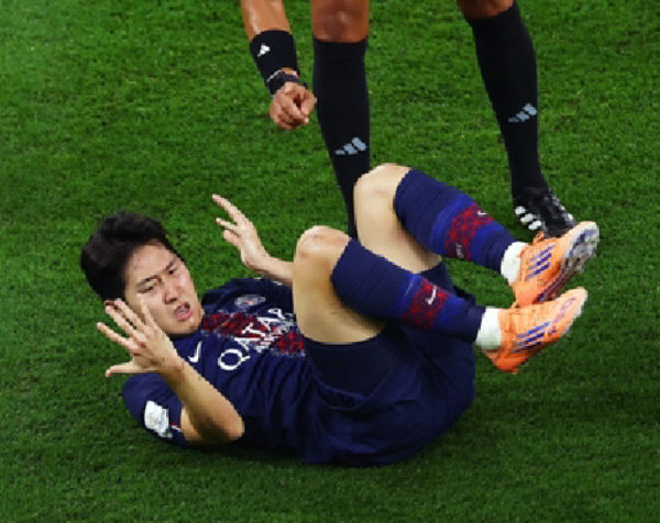 '쓰러진 철강왕' 1월부터 단 한 달도 쉬지 못한 이강인, '56경기'째에 결국 햄스트링 터졌다…트로피와 맞바꾼 부상