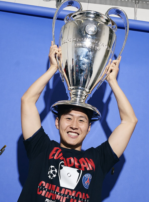 '쓰러진 철강왕' 1월부터 단 한 달도 쉬지 못한 이강인, '56경기'째…