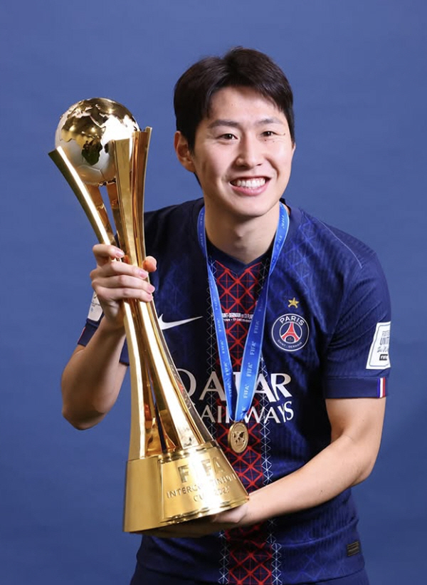 '쓰러진 철강왕' 1월부터 단 한 달도 쉬지 못한 이강인, '56경기'째…