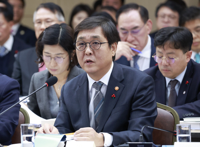 "5만석 이상 대형 돔구장 건설 필요" 문체부 장관 발언…일구회 적극 지지 성명