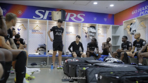 진심으로 캡틴 SON 사랑했구나...마지막 연설→구석서 눈물 뚝뚝 '찰칵 세리머니 헌정 우승 영웅'