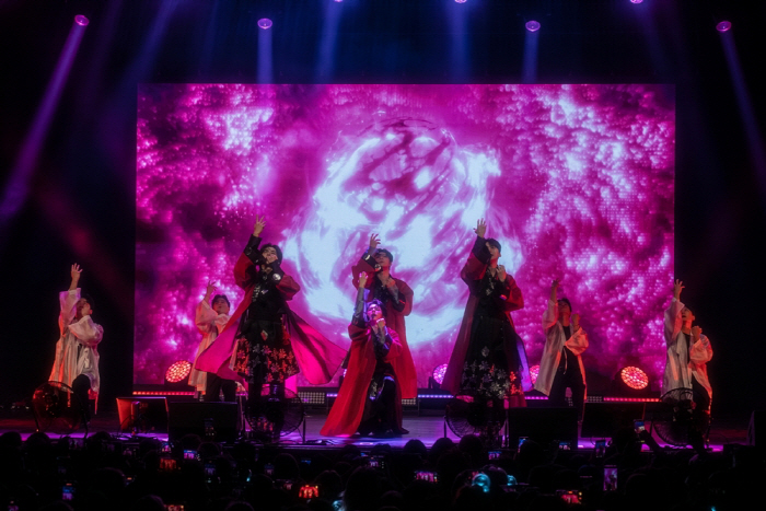 원어스, 미주·아시아·유럽까지 월드투어 성료…"나라와 언어 달라도 마음으…