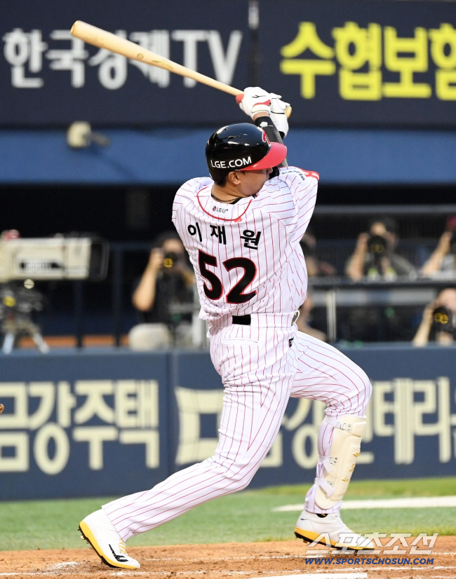 두산 이후 10년만에 2연패 도전. 핵심은 취약한 불펜 보강. 외부 보강…