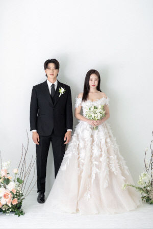 NC 천재환, 21일 결혼 