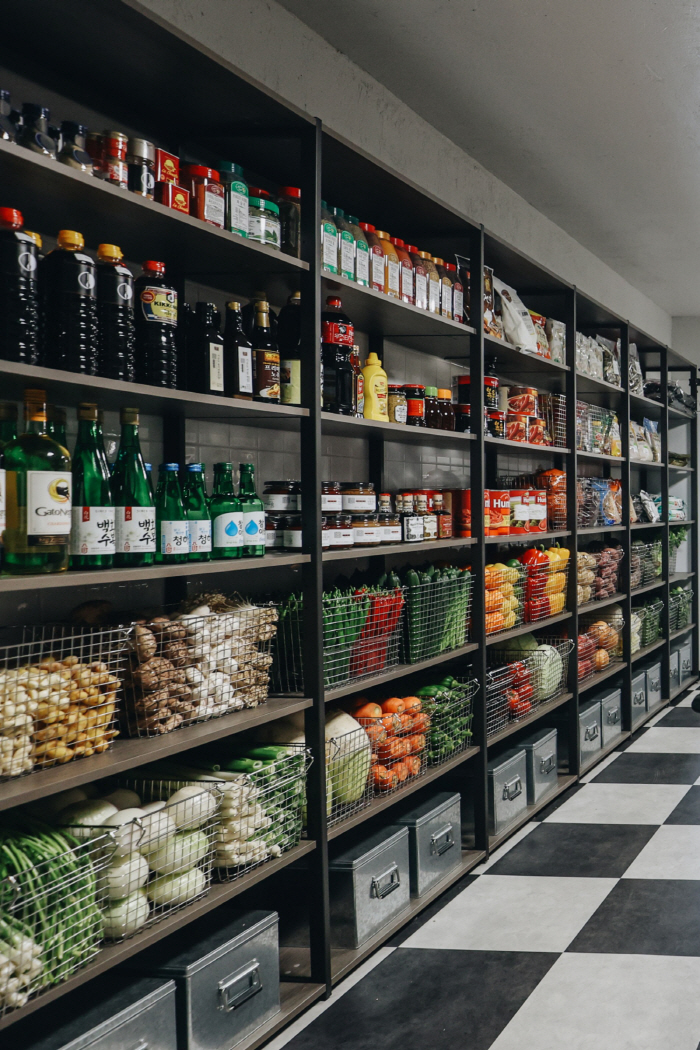 한샘 '바흐 드레스룸' 흑백요리사2 셰프들의 '숨은 조력자'로 공개